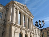 Cumuler un emploi salarié et une activité indépendante